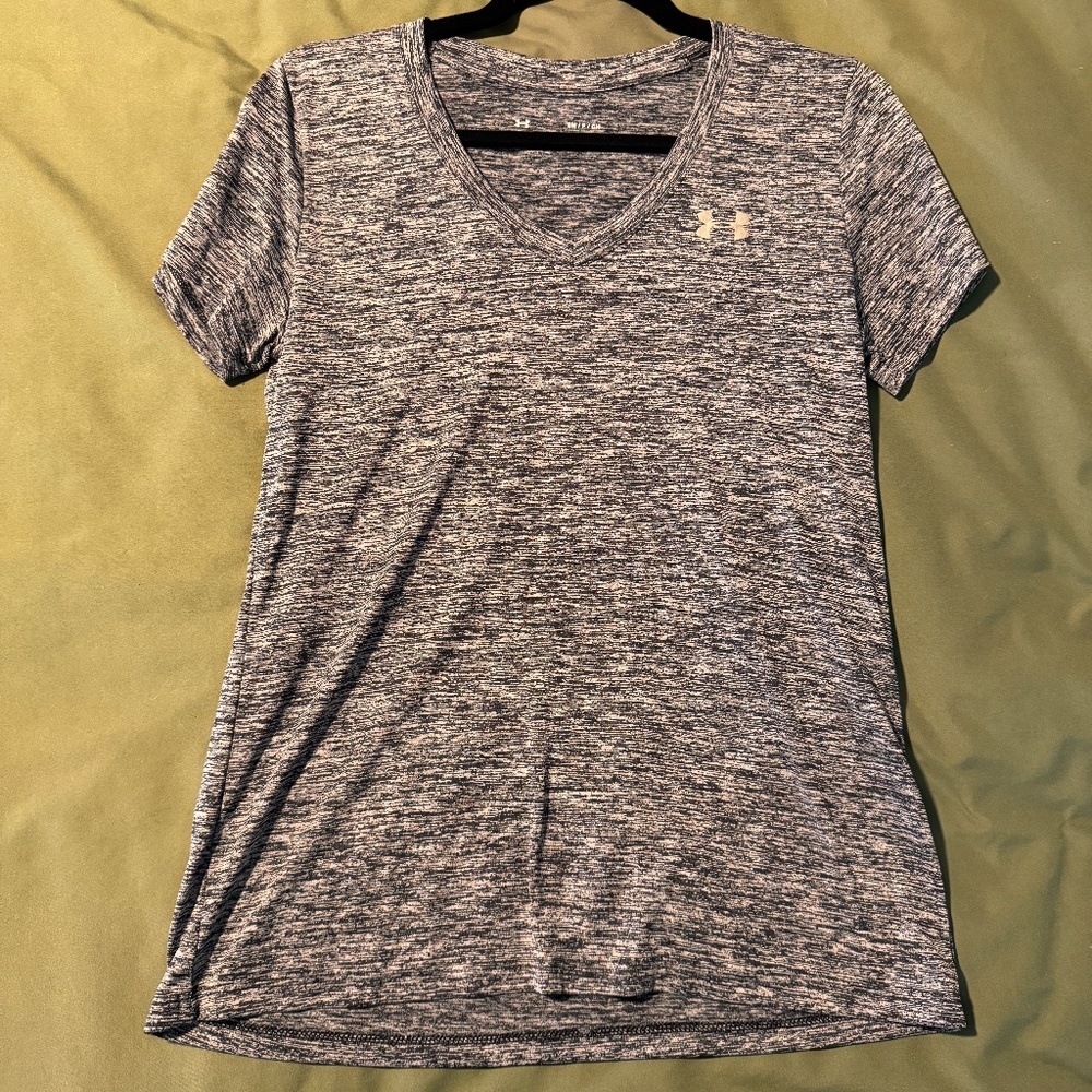 EUC - Under Armour v-neck athletic shirt
